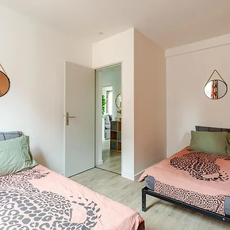 F4 Elegant - Cosy Apartment