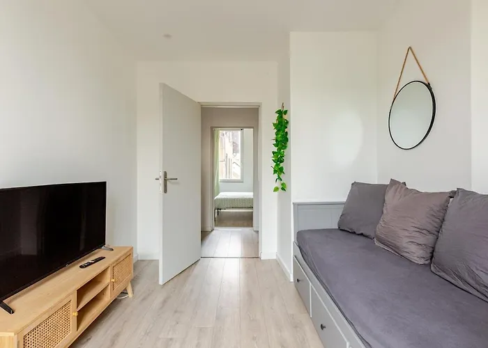 F4 Elegant - Cosy アパート *