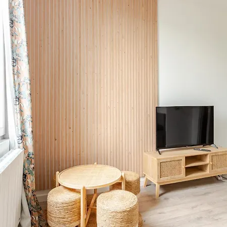 F4 Elegant - Cosy *